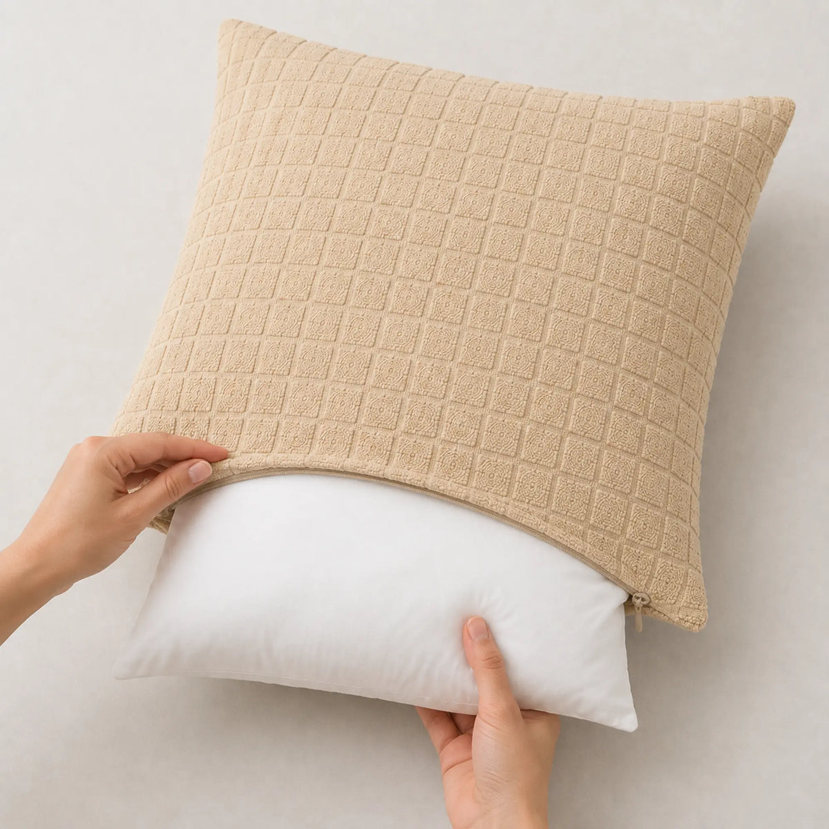 FABRIVANE Textured Grid 20-Inch Pillow Cover